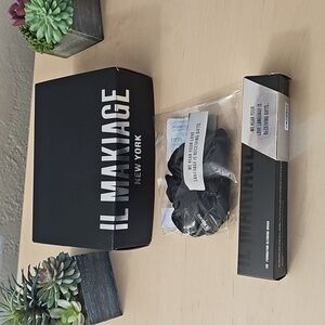 NEW IL MAKIAGE Foundation Blending Brush (#10)